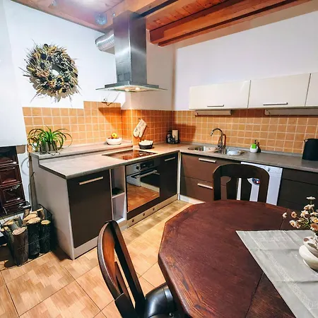 Karmen Old Town With Private Parking Appartement *